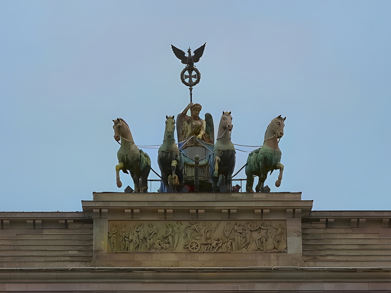 Die Quadriga auf dem Brandenburger Tor koloriert