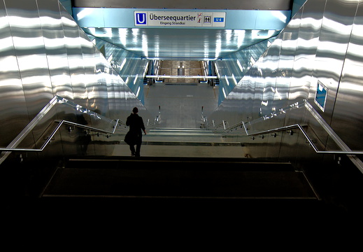 U-Bahn Überseequartier