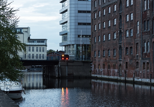 Bild 01  Harburger Binnenhafen, westlicher Bahnhofskanal